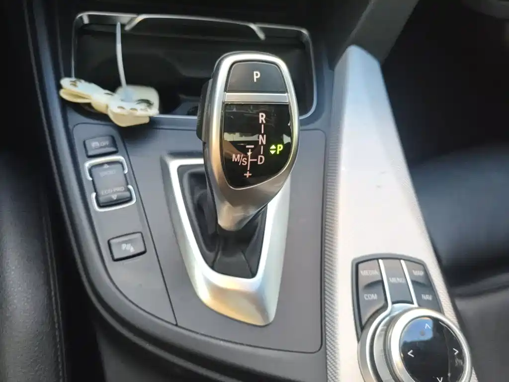 BMW 3 Series GT — миниатюра 7