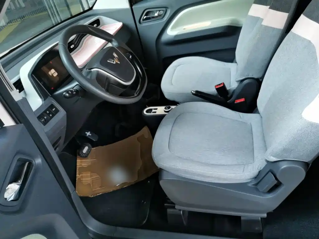 Wuling MINIEV — миниатюра 15