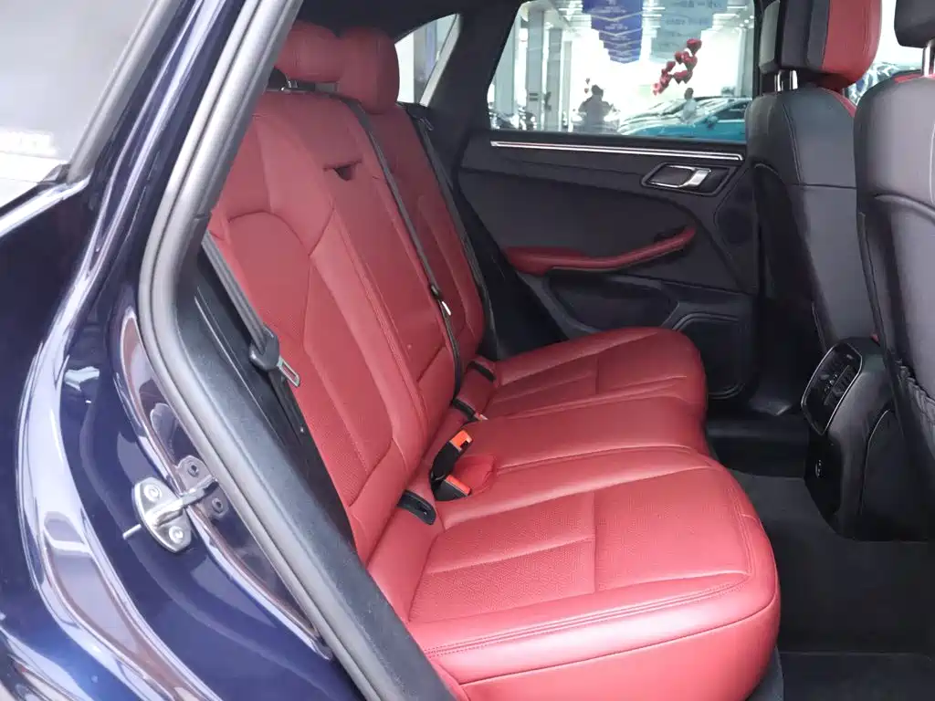 Porsche Macan — миниатюра 22