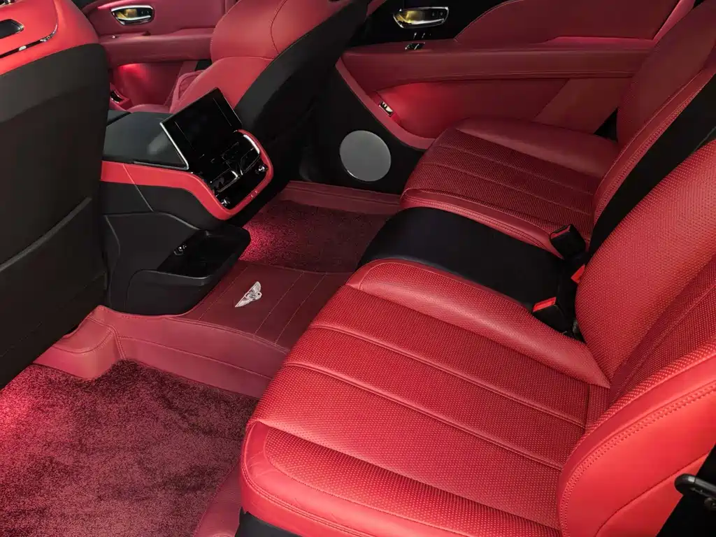 Bentley Bentayga — миниатюра 5