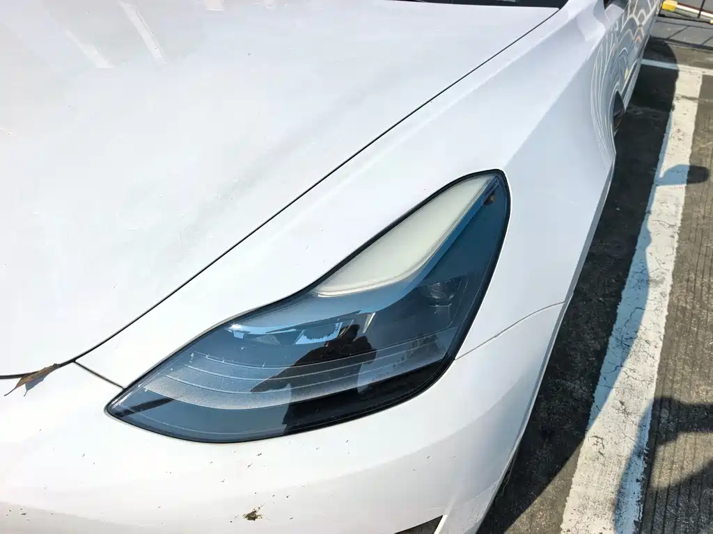Tesla Model 3 — миниатюра 14