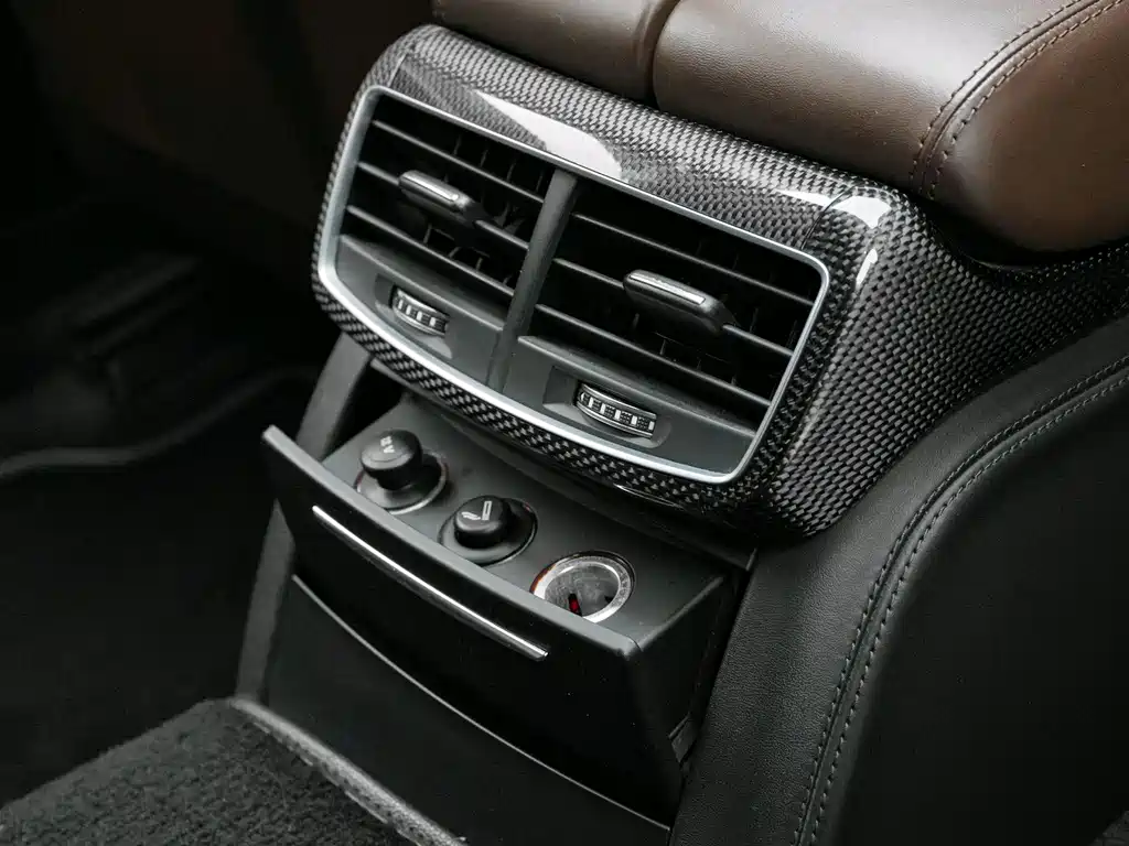 Audi S8 — миниатюра 20