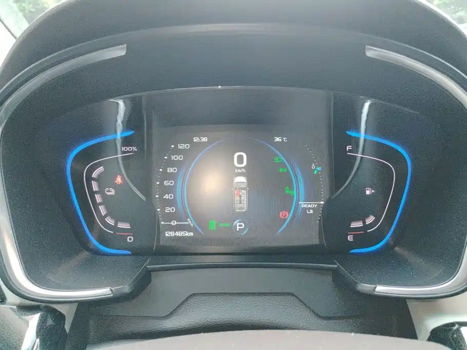 Geely Jia Ji New Energy — миниатюра 13