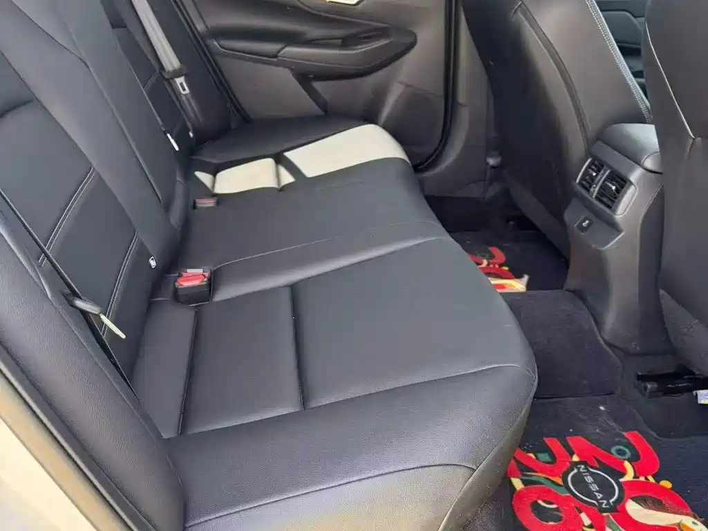 Nissan Sylphy — миниатюра 6