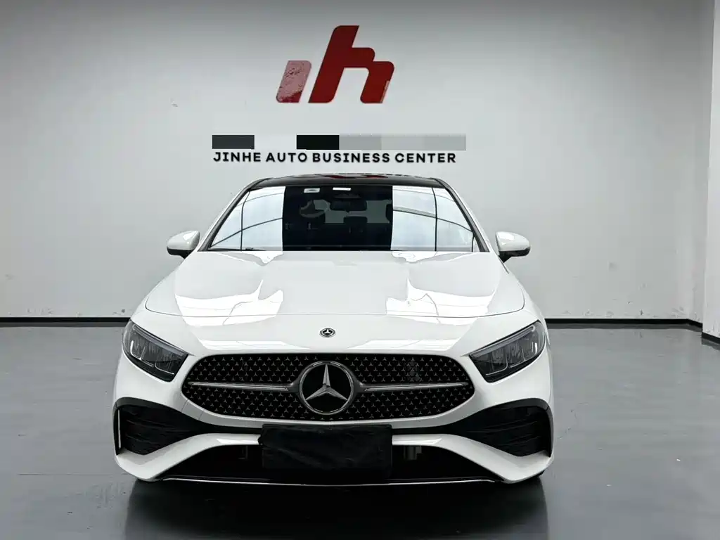 Mercedes-Benz A-Class A 2023 A 200 L Fashion