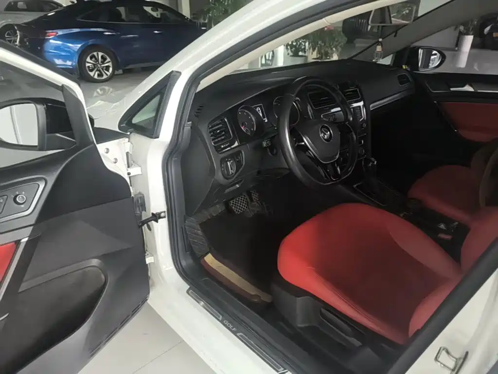 Volkswagen Golf — миниатюра 16
