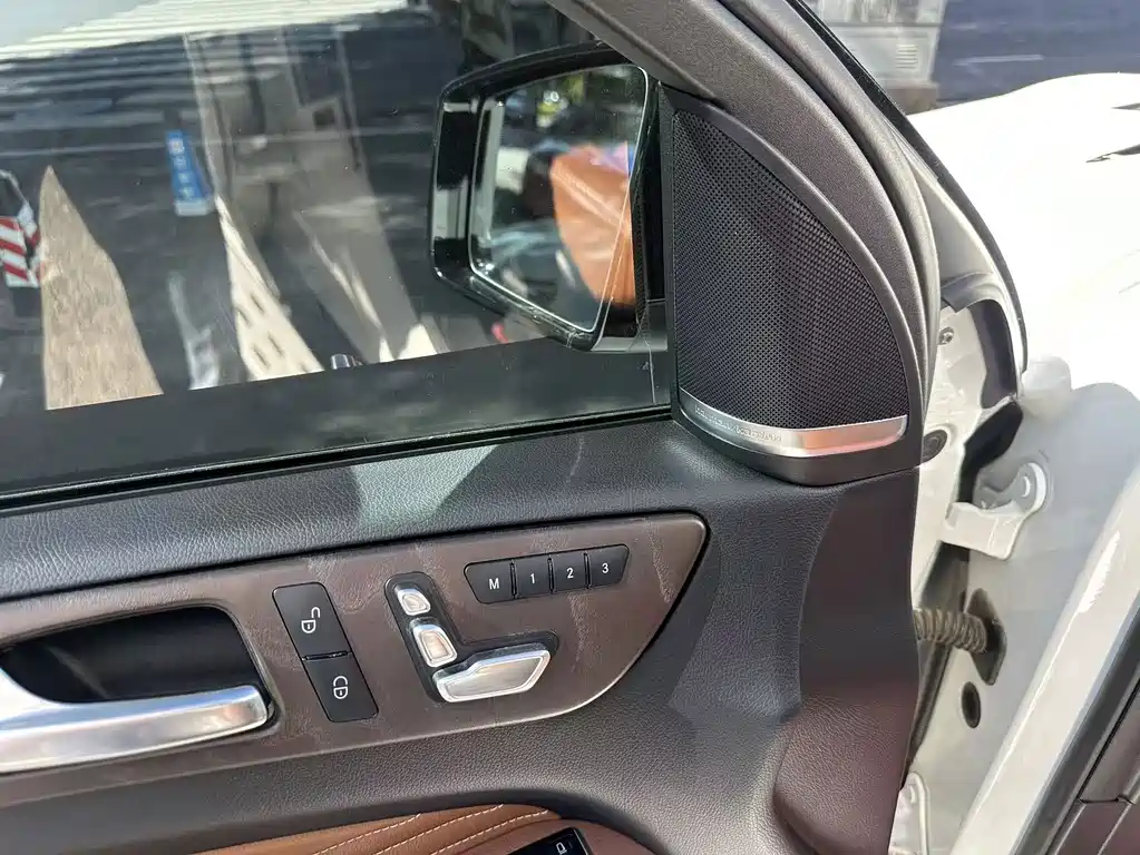Mercedes-Benz GLE AMG — миниатюра 12