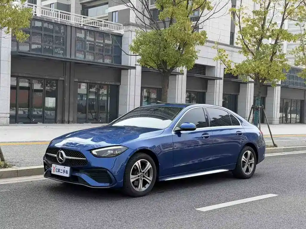 Mercedes-Benz C-Class 2022