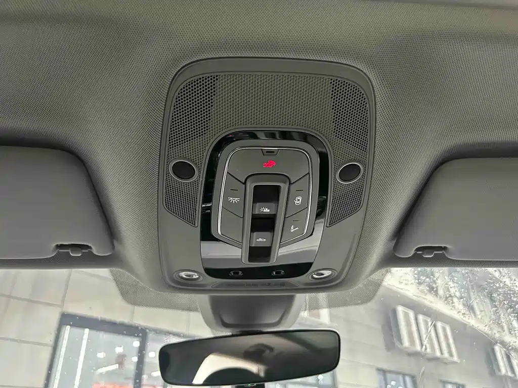 Audi Q5L — миниатюра 8