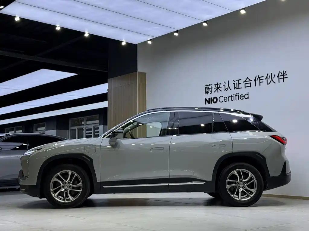 NIO ES6 — миниатюра 4