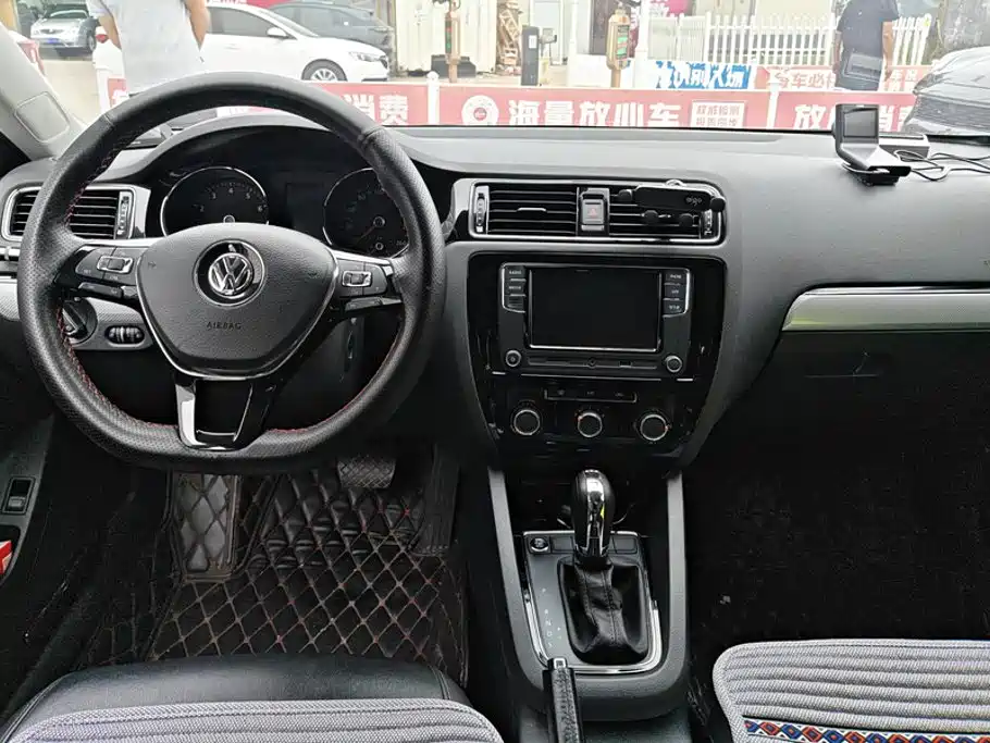 Volkswagen Sagitar — миниатюра 12