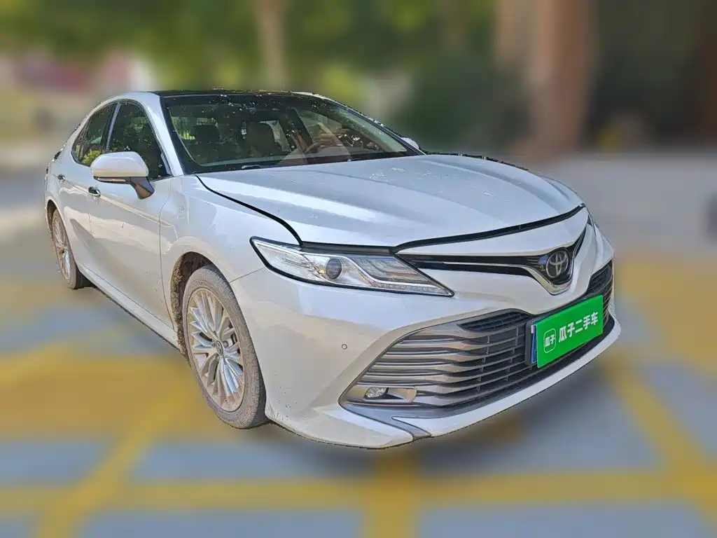Toyota Camry — миниатюра 24
