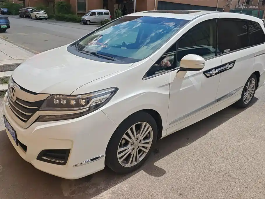 Honda Elysion 2018