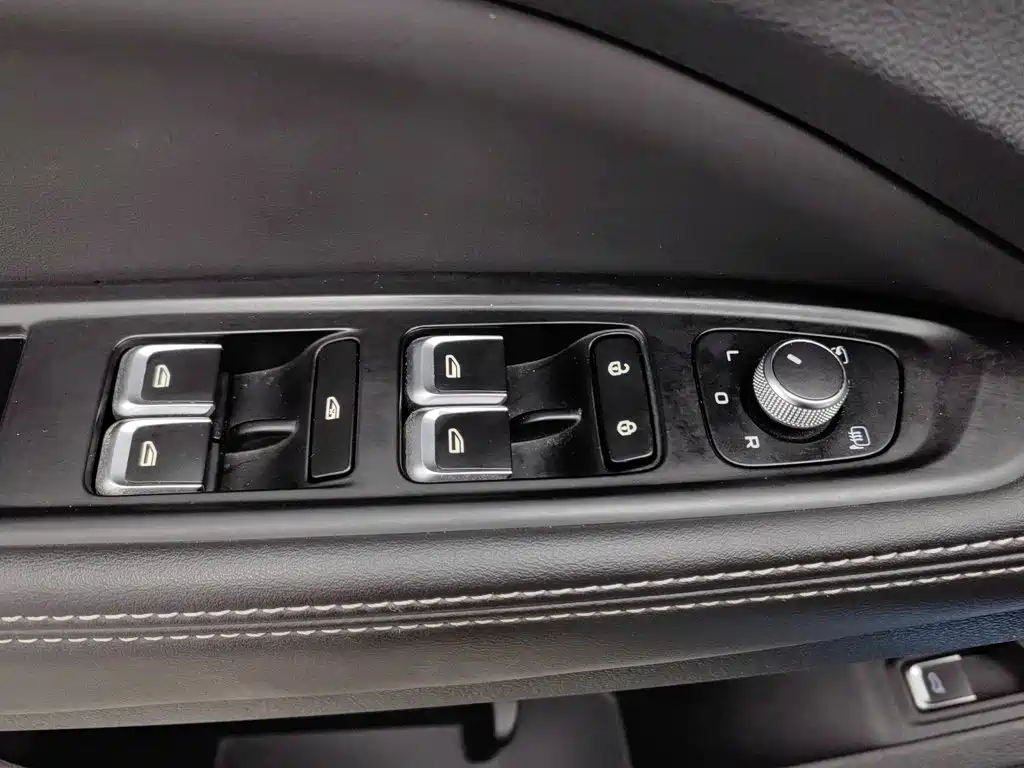 Geely Xingyue — миниатюра 9