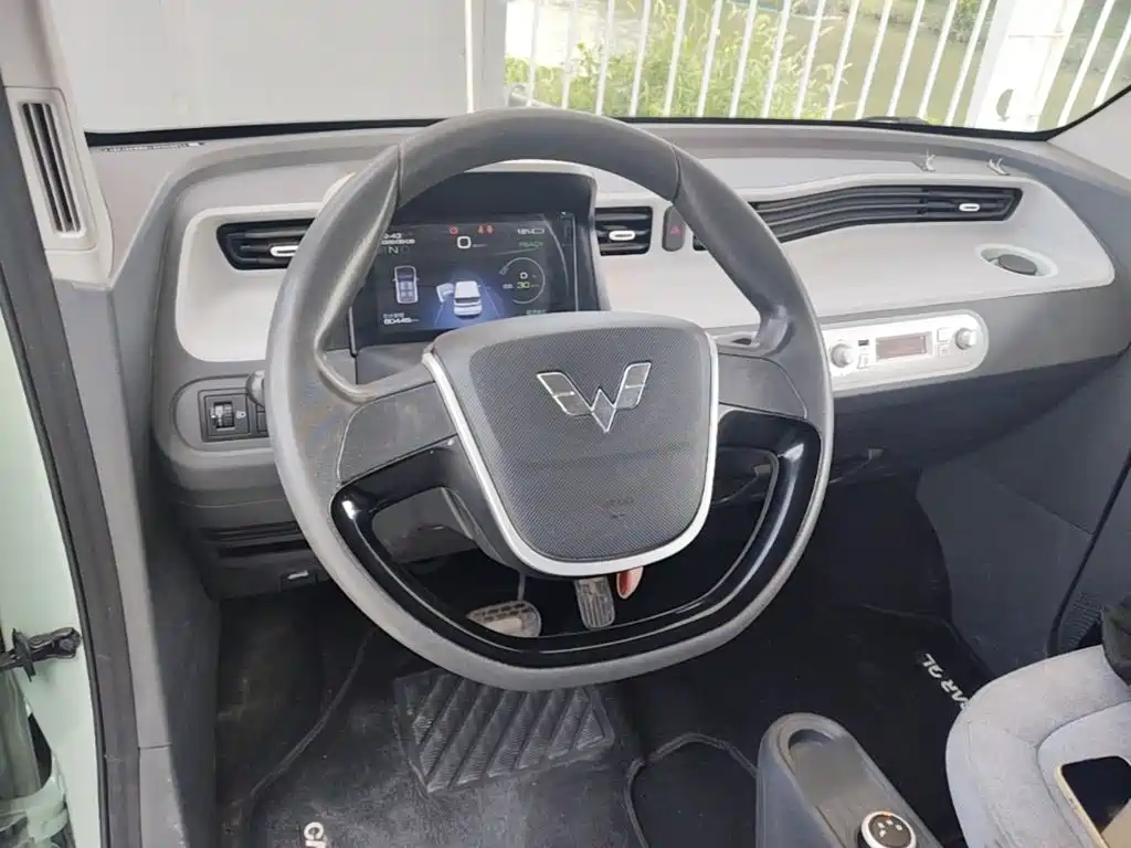 Wuling MINIEV — миниатюра 10