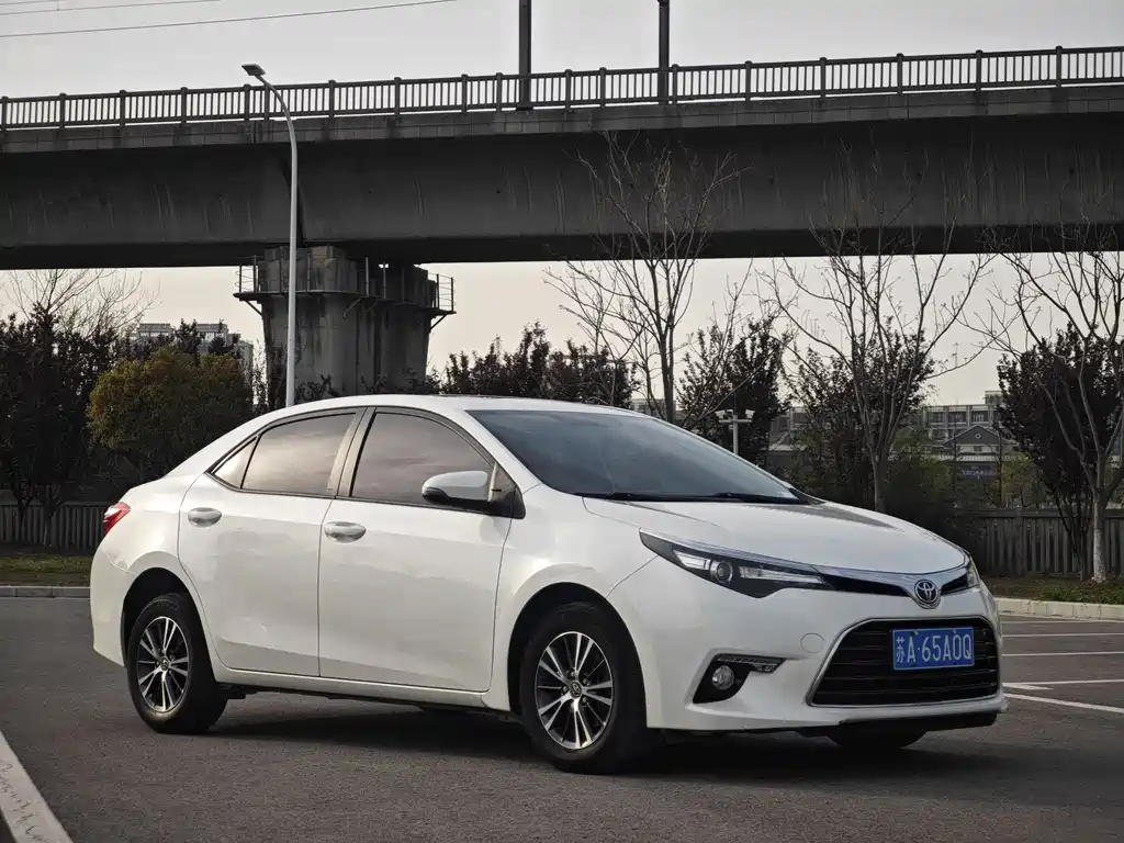 Toyota Corolla Levin 2017 1.2T V CVT Luxury
