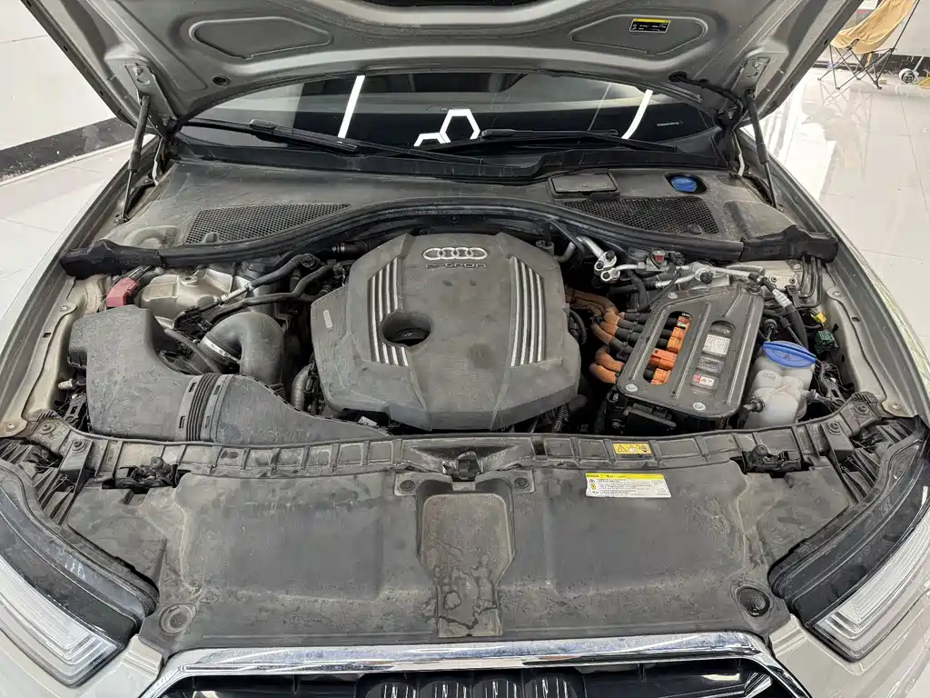 Audi A6L New Energy — миниатюра 8