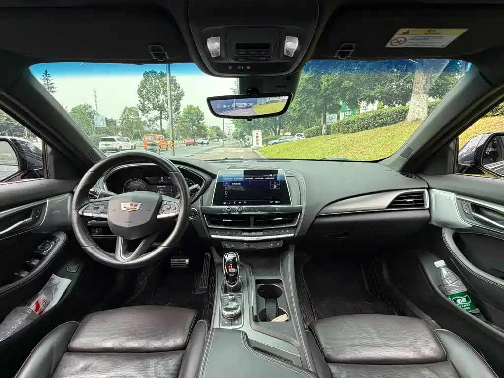 Cadillac CT5 — миниатюра 13