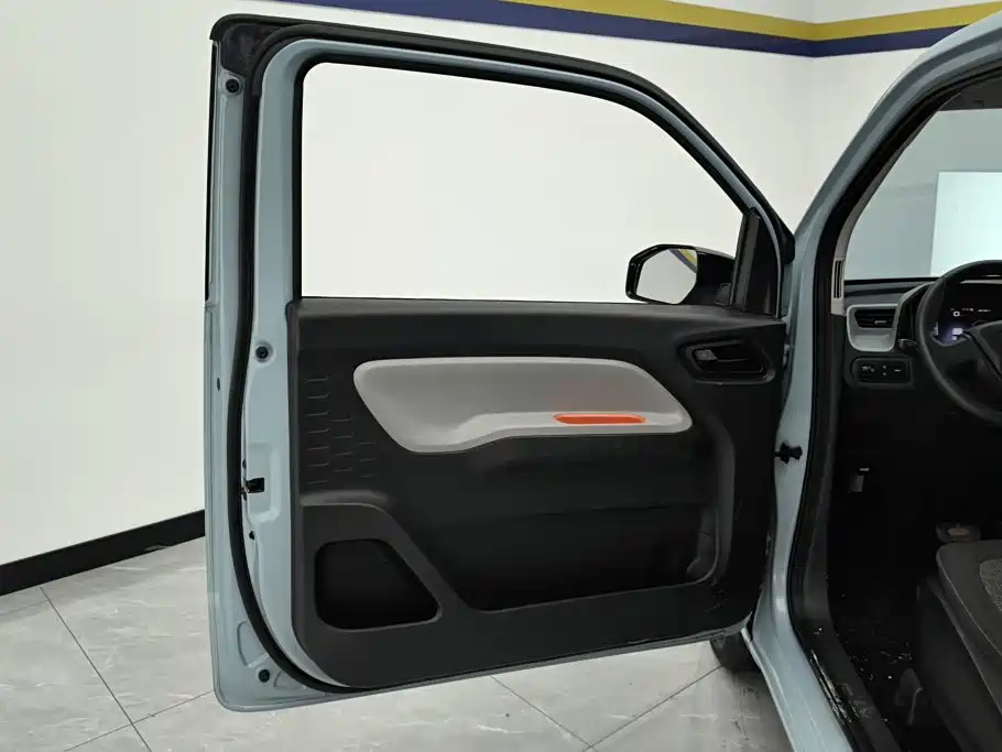Wuling MINIEV — миниатюра 7