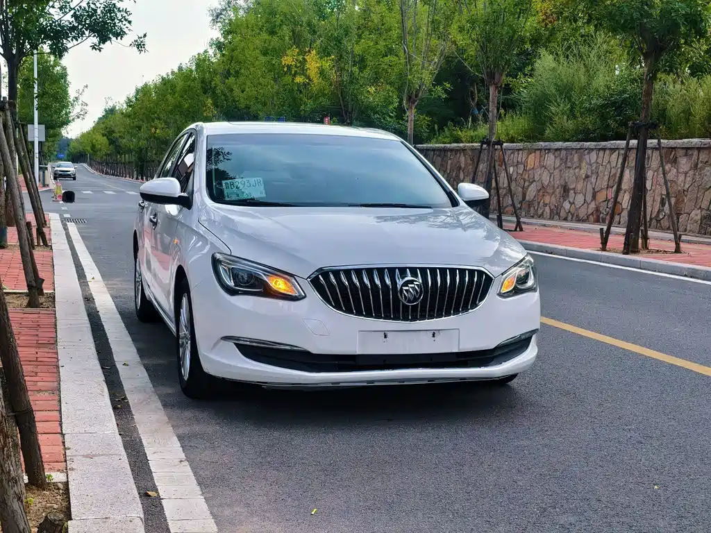 Buick Excelle — миниатюра 3