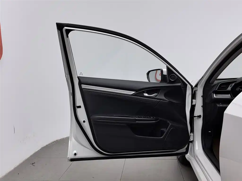Honda Civic 2019 180TURBO CVT VI