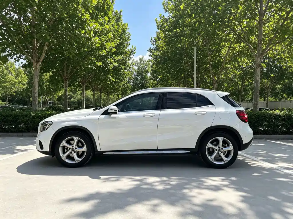 Mercedes-Benz GLA — миниатюра 2