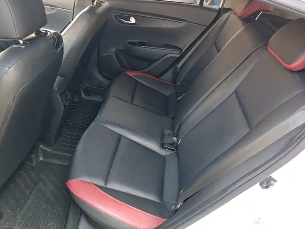 Kia KX Cross — миниатюра 17