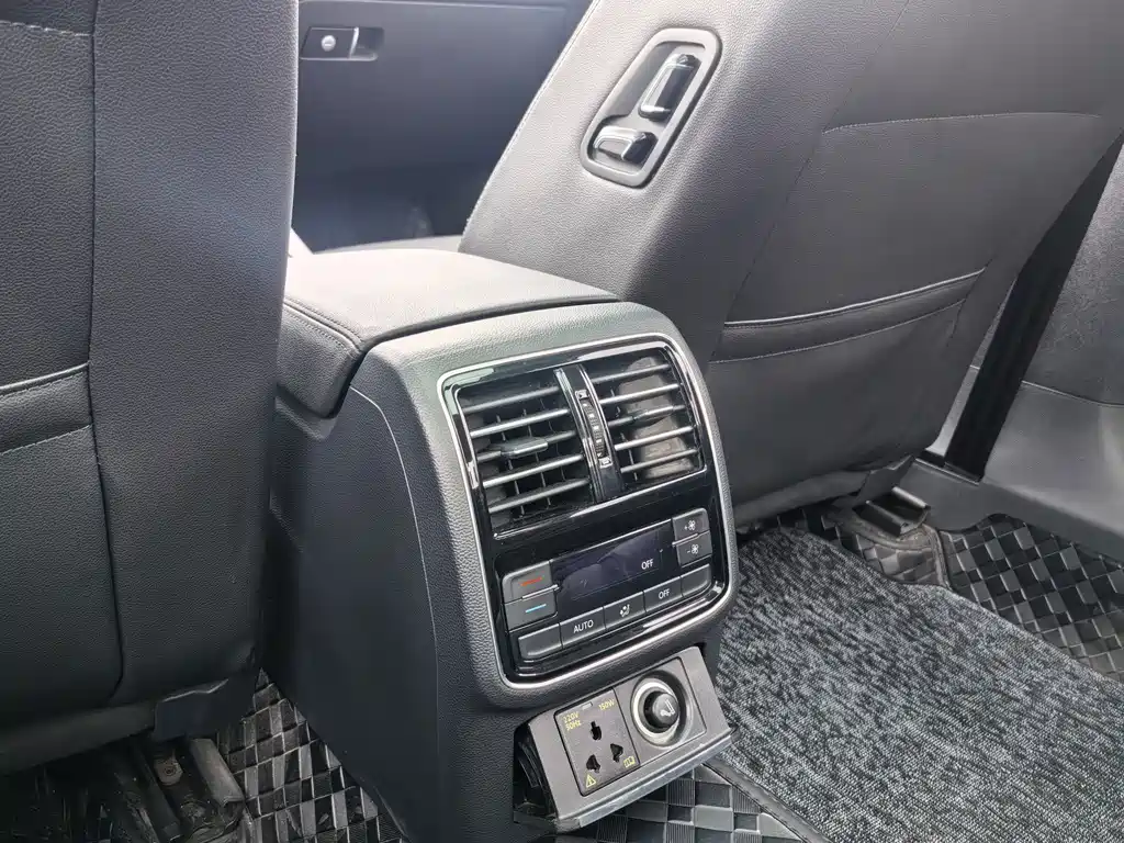Volkswagen Magotan — миниатюра 7