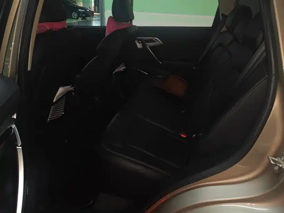 Geely Boyue — миниатюра 11