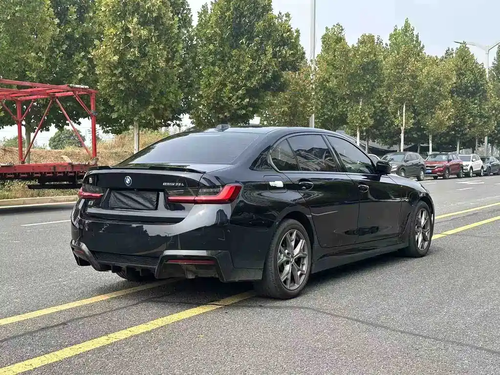 BMW i3 — миниатюра 9