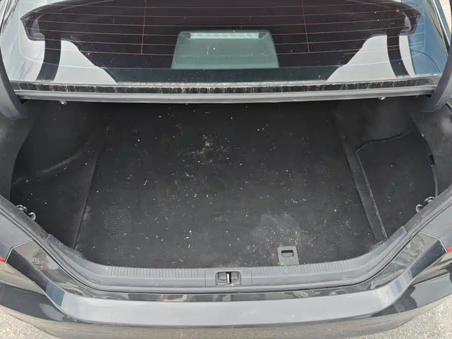 Toyota Camry — миниатюра 4