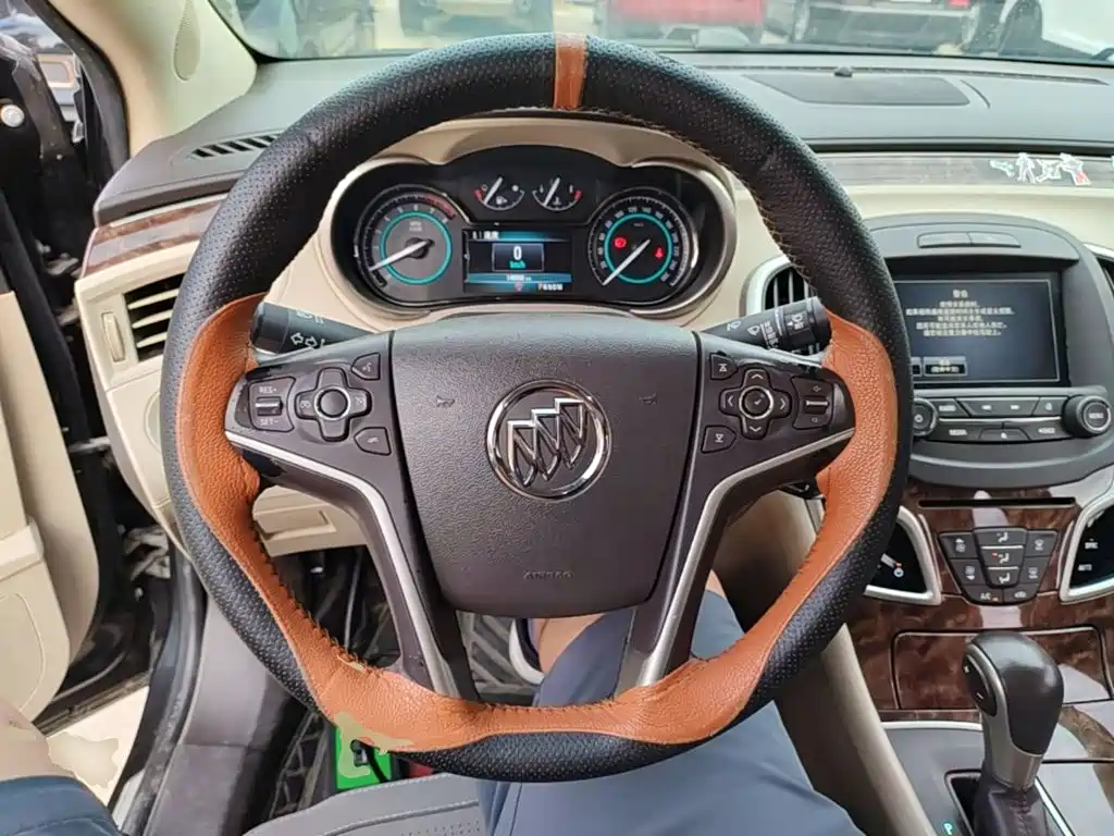Buick LaCrosse — миниатюра 11