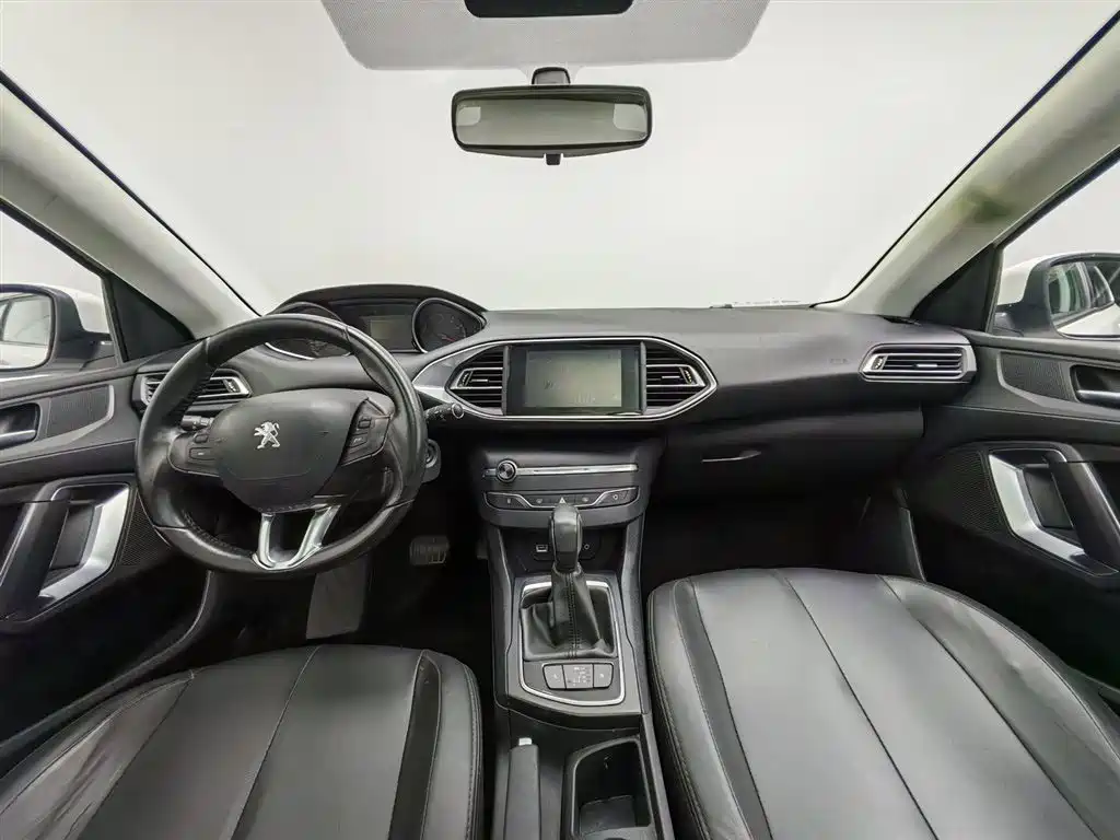 Peugeot 308S 2015 1.2T AT