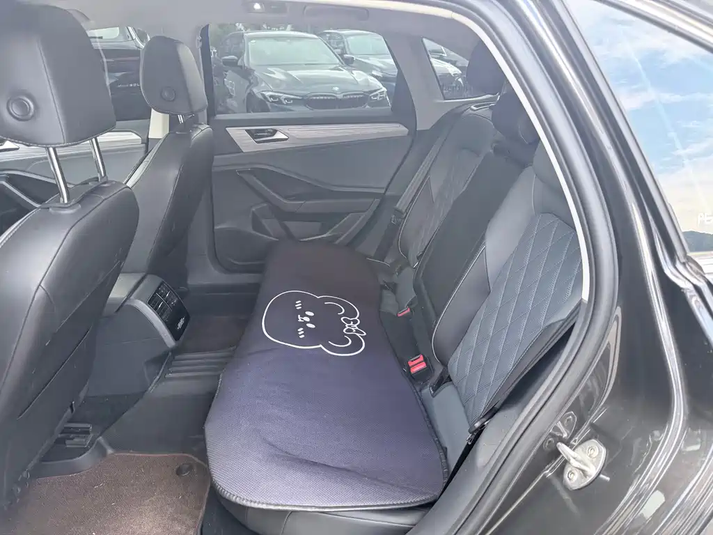 Volkswagen Sagitar — миниатюра 5