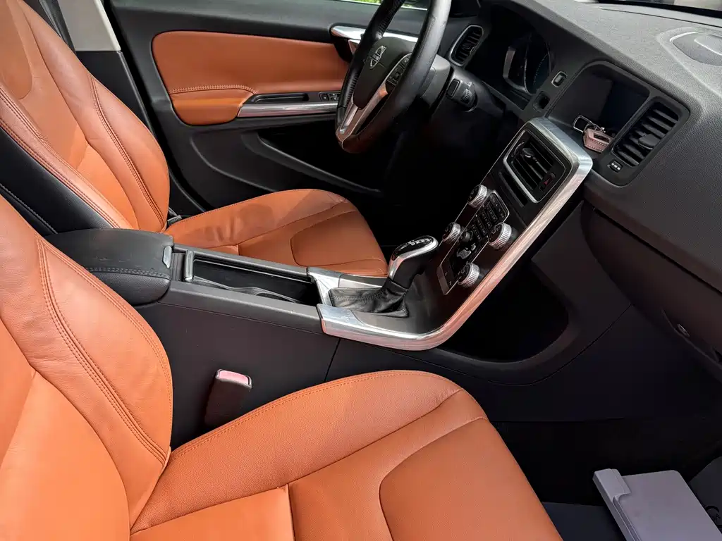 Volvo S60 — миниатюра 8