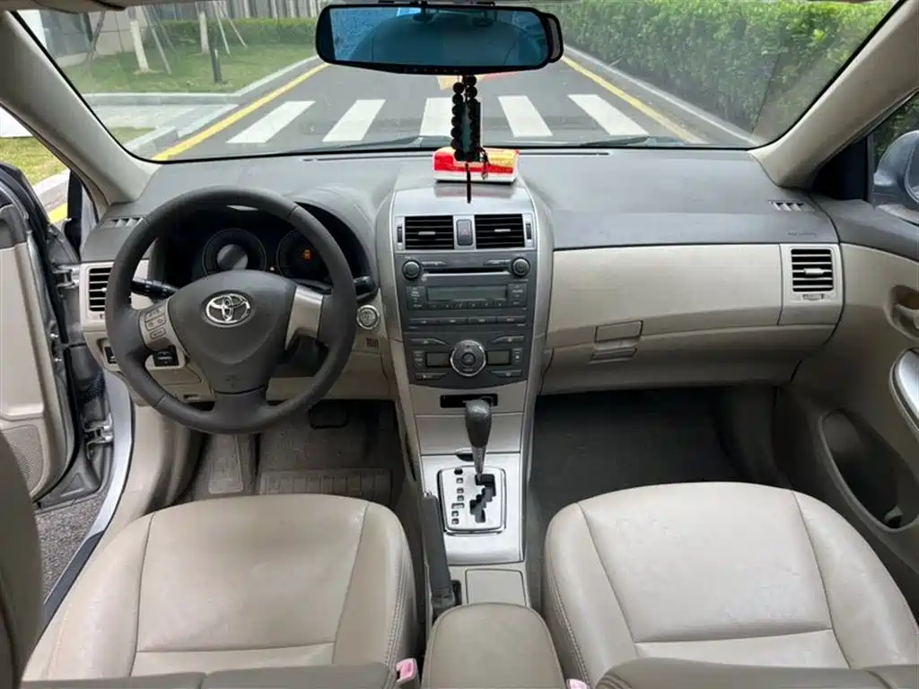 Toyota Corolla 2009 1.8L AT GLX-i