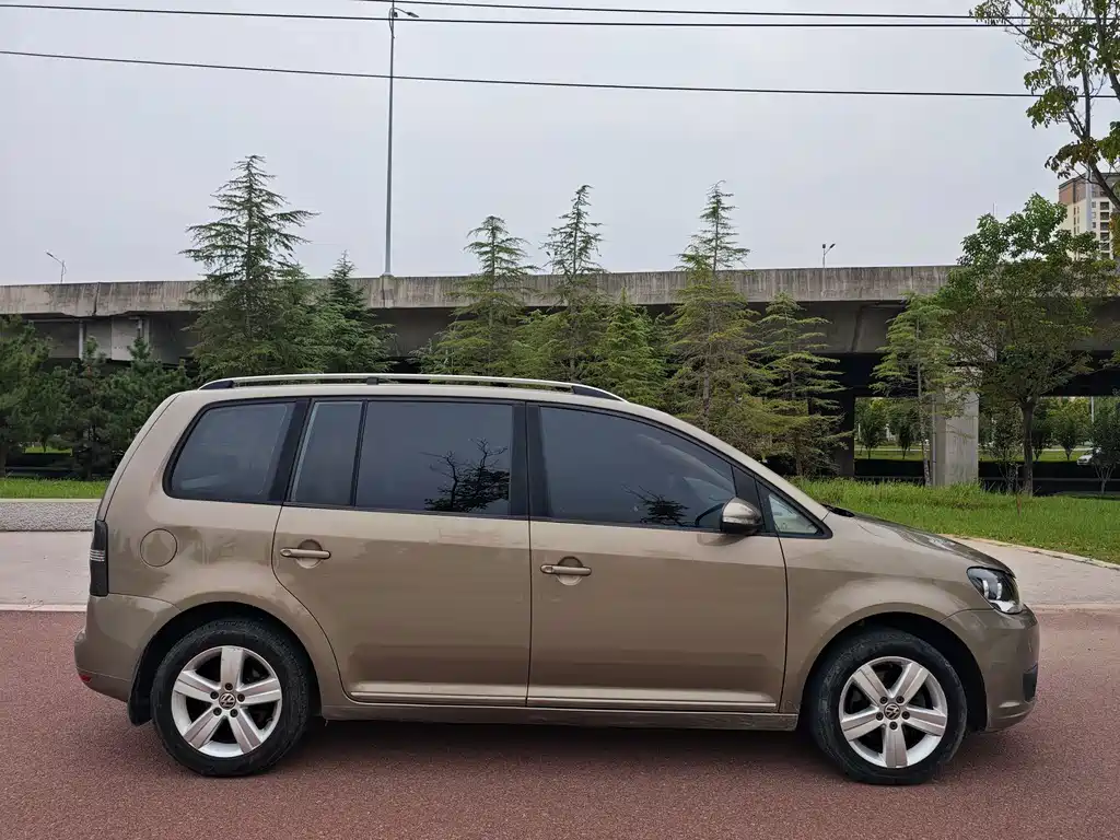 Volkswagen Touran — миниатюра 17