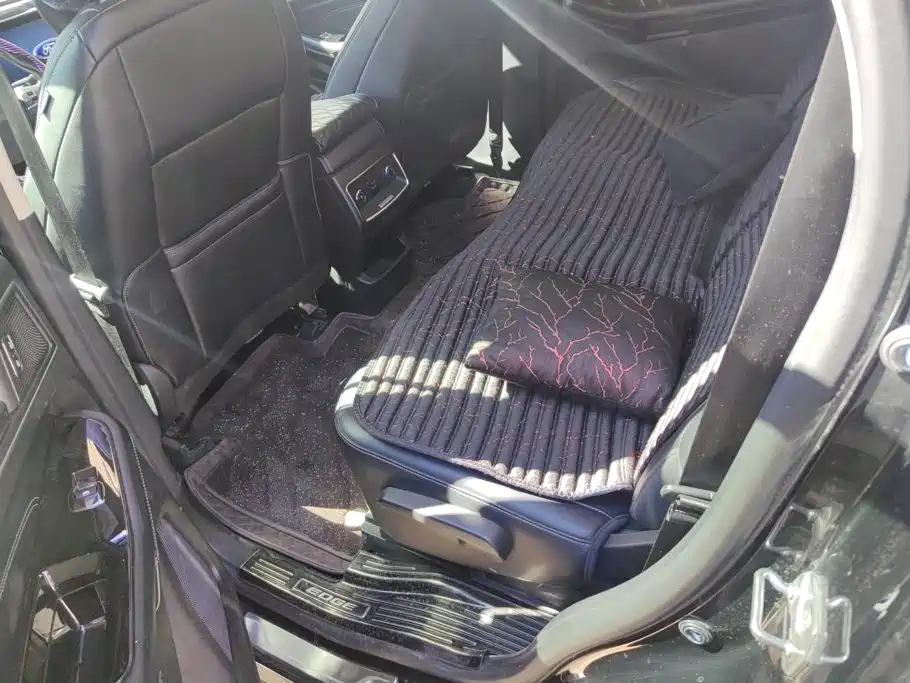 Ford Edge — миниатюра 11