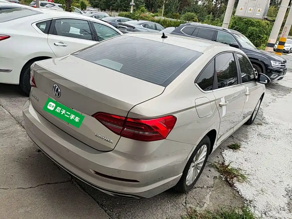 Volkswagen Lavida — миниатюра 7