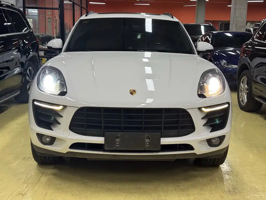 Porsche Macan — миниатюра 2