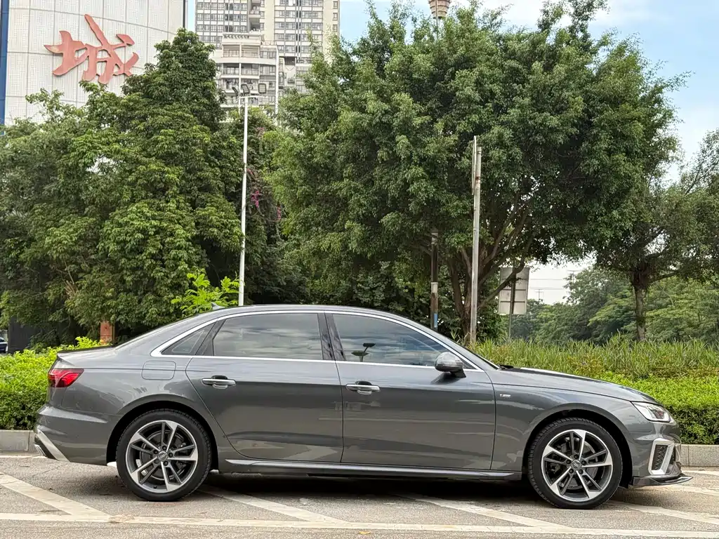 Audi A4L — миниатюра 7