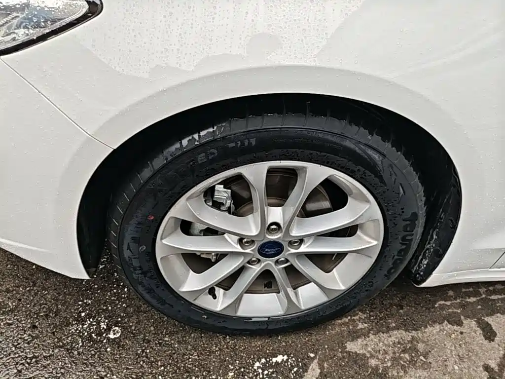 Ford Mondeo — миниатюра 23