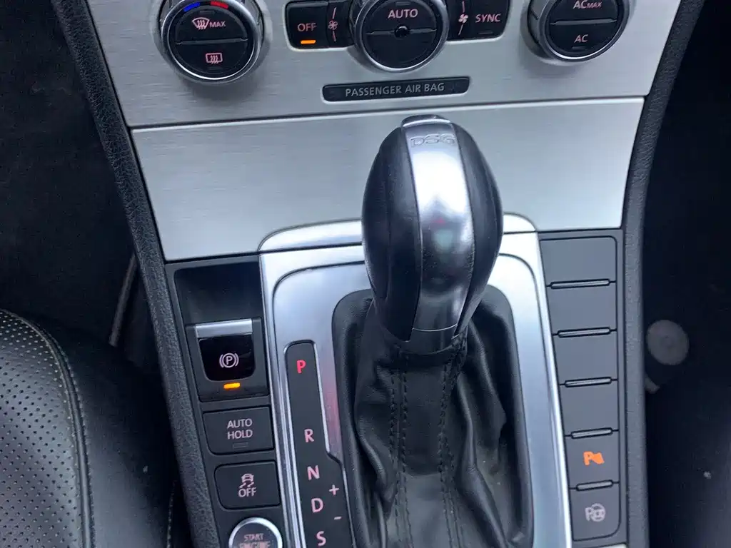 Volkswagen Magotan (Import) — миниатюра 13
