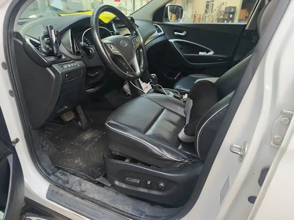 Hyundai Santa Fe — миниатюра 8