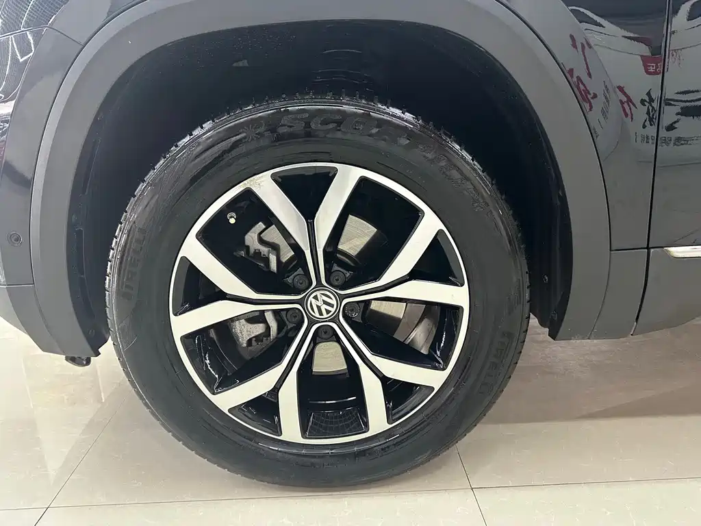 Volkswagen Teramont — миниатюра 6
