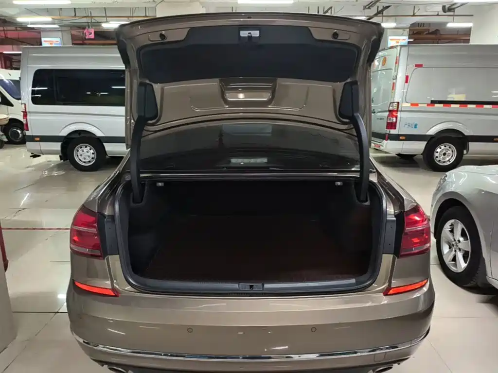 Volkswagen Passat — миниатюра 19