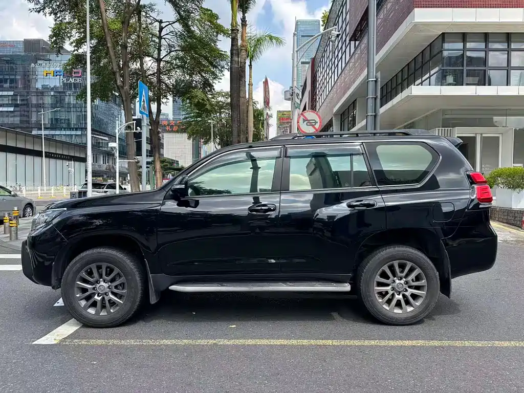 Toyota Prado (Import) — миниатюра 4