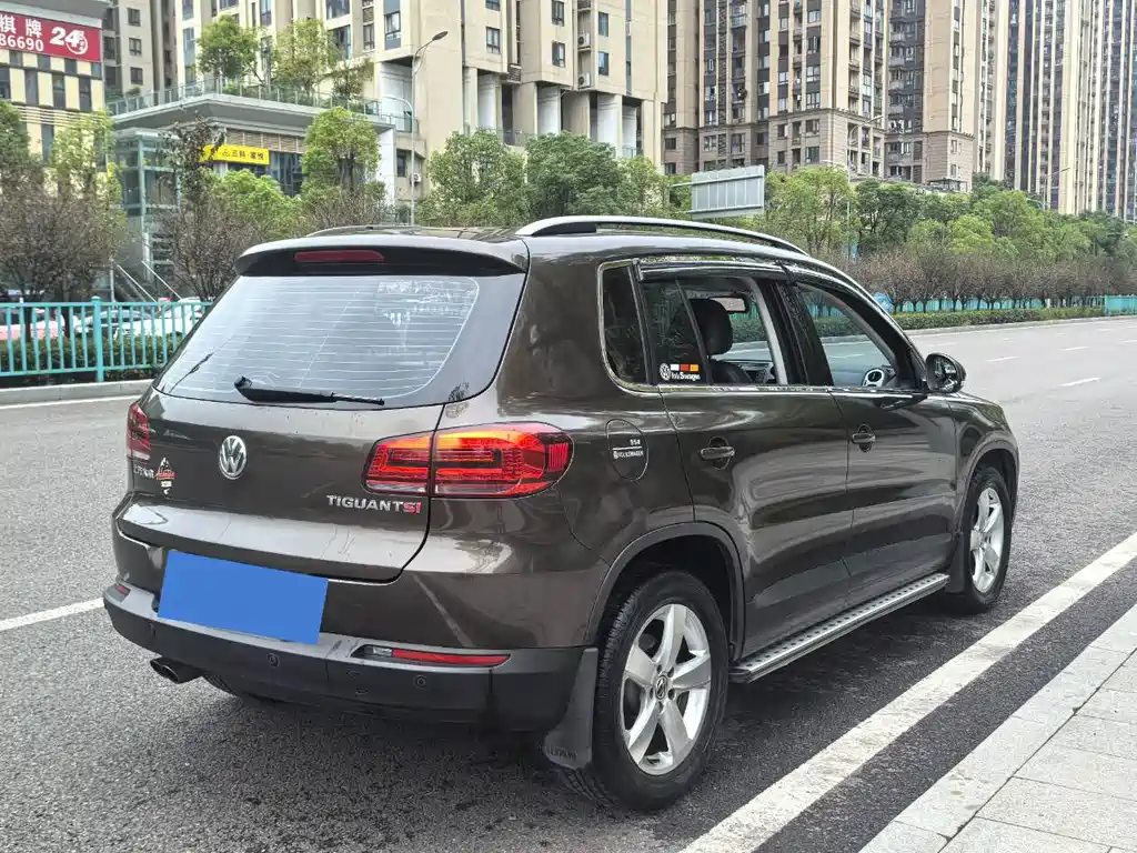 Volkswagen Tiguan — миниатюра 9