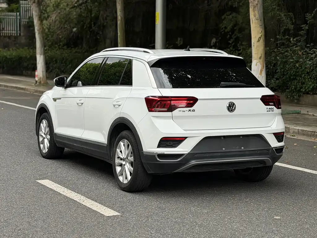 Volkswagen T-Roc 2018 230TSI DSG V