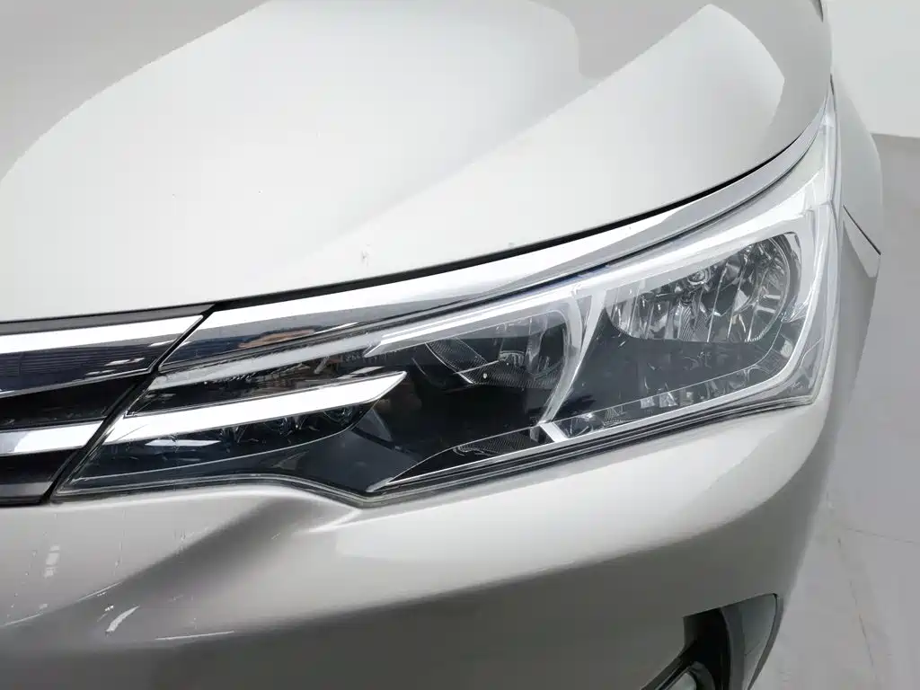 Toyota Corolla — миниатюра 7